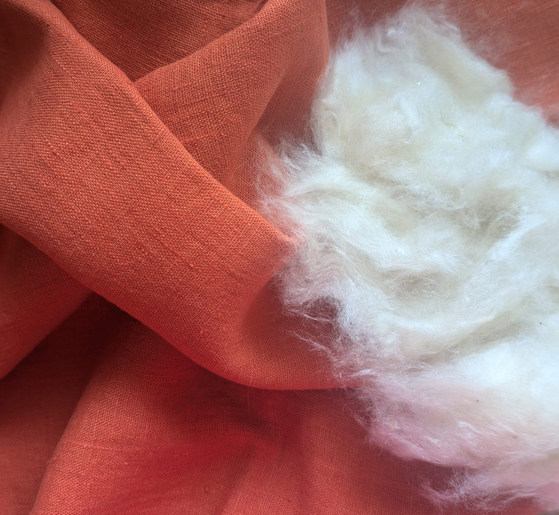 Tissu en lin naturel et kapok, matières premières des pièces Mokiko